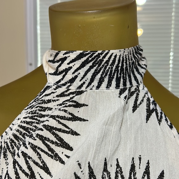 NWT BillaBong top - Picture 2 of 10